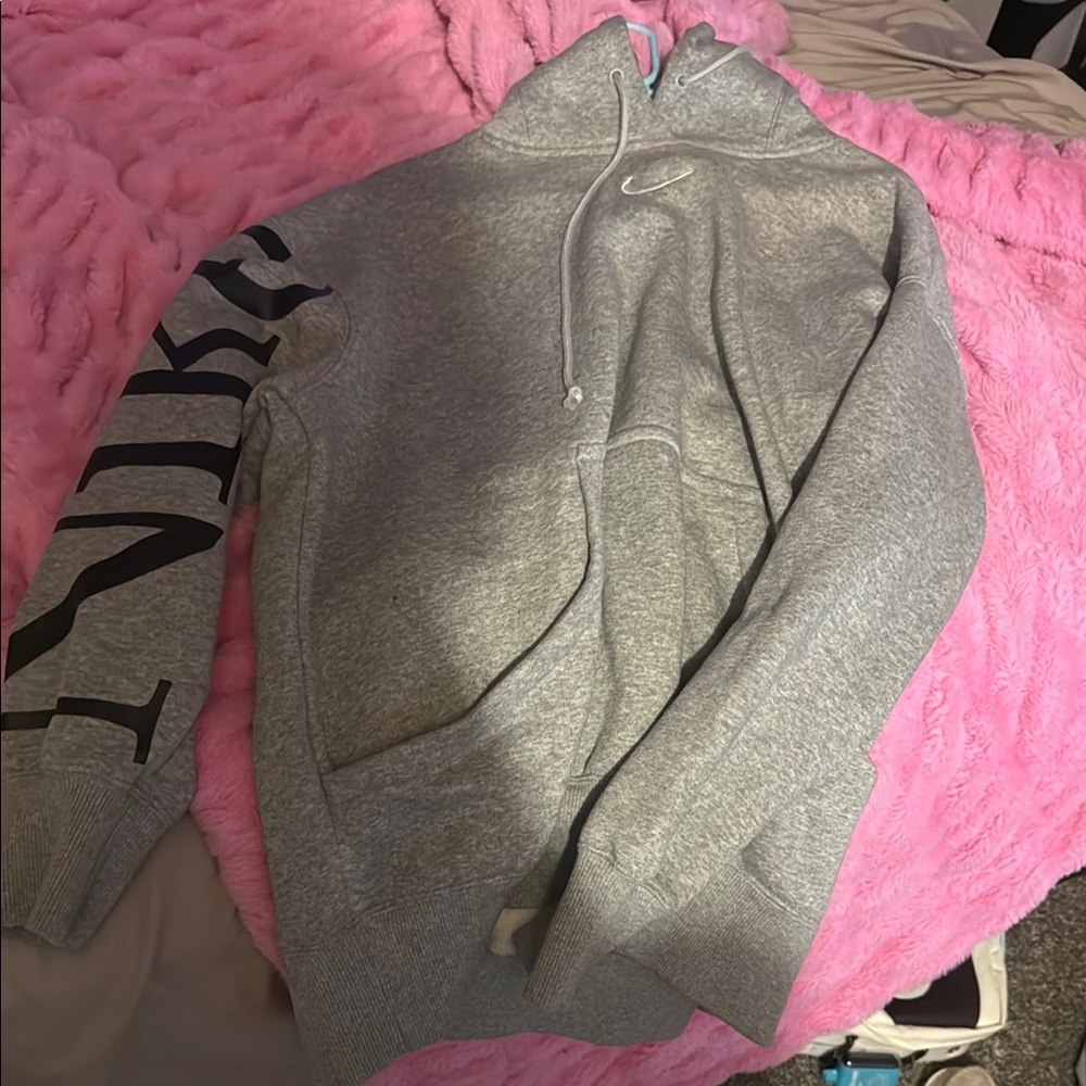 Nike Gray Zip Up Sweater with Heathered Design